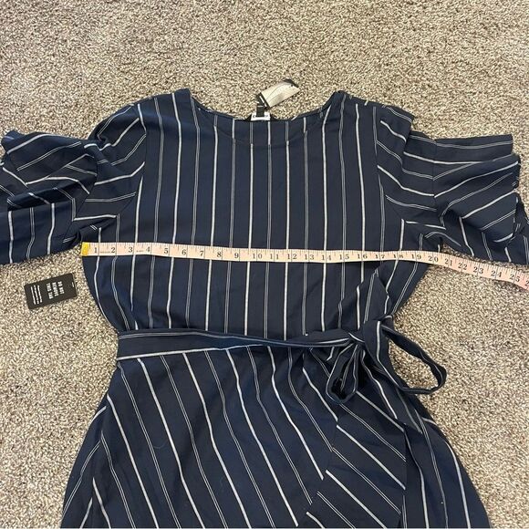 Express New, Ruffle Sleeve, Blue with White Stripe Size Large Wrap Dress - Picture 13 of 14
